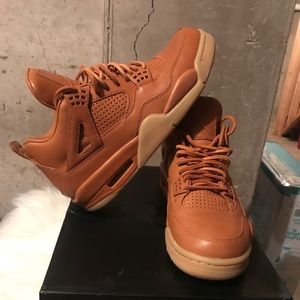 Jordan retro 4